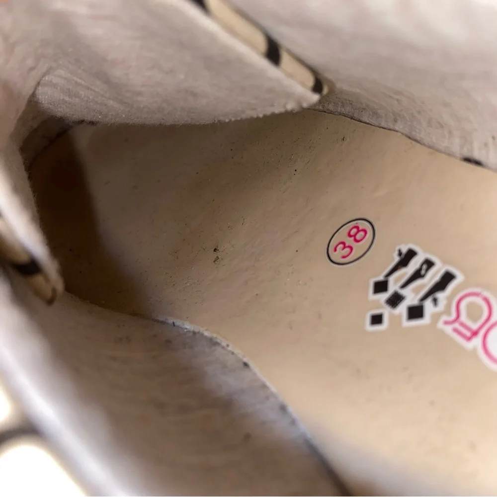 DOGO Women's Oxford Flat Shoes Tennis Dalmatian dog Disney, size 38, size 7. - Picture 8 of 13